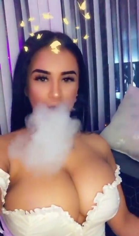 Foto di nudo di fuga di OnlyFans di Viphanaaels