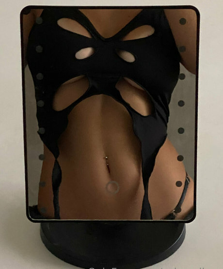 Foto di nudo di fuga di OnlyFans di Sol Aguilera