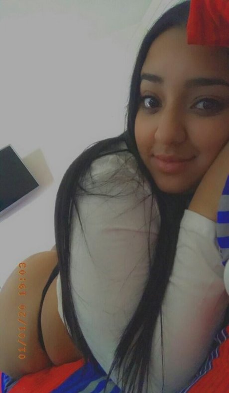 Foto di nudo di fuga di OnlyFans di Adriana Jinett