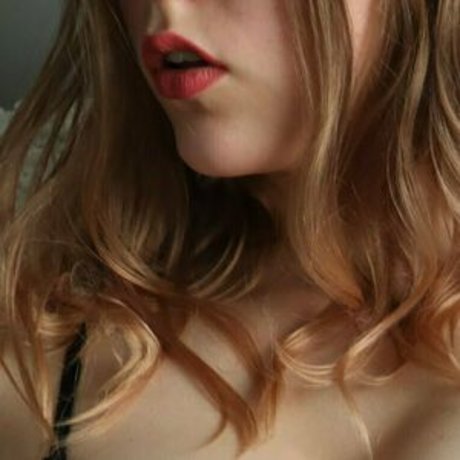 Foto di nudo di fuga di OnlyFans di Aeriekristina