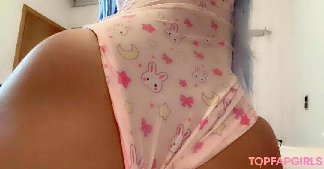 Foto di nudo di fuga di OnlyFans di Elizabethbluee #1002