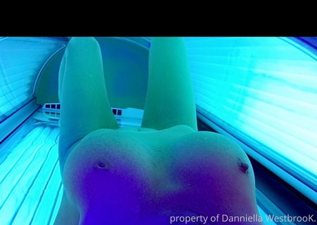 Foto di nudo di fuga di OnlyFans di Danniella Westbrook