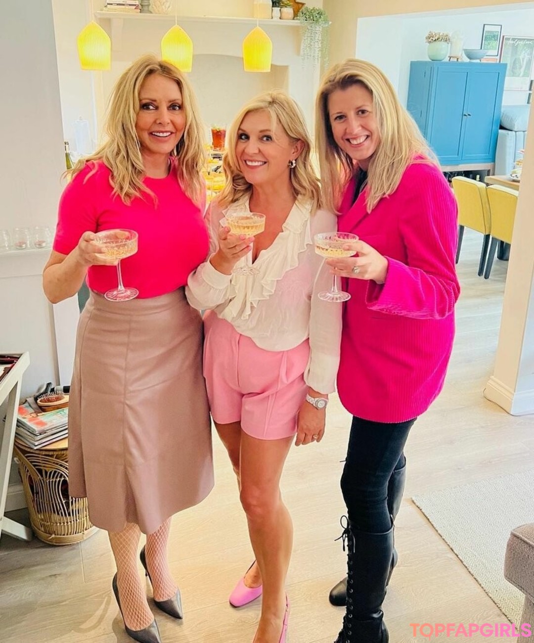 Foto di nudo di fuga di OnlyFans di Carol Vorderman #1131