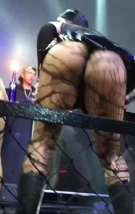 Foto di nudo di fuga di OnlyFans di Mc Bella Angel