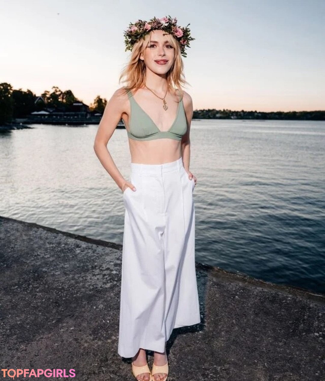 Foto di nudo di fuga di OnlyFans di Kiernan Shipka #1266