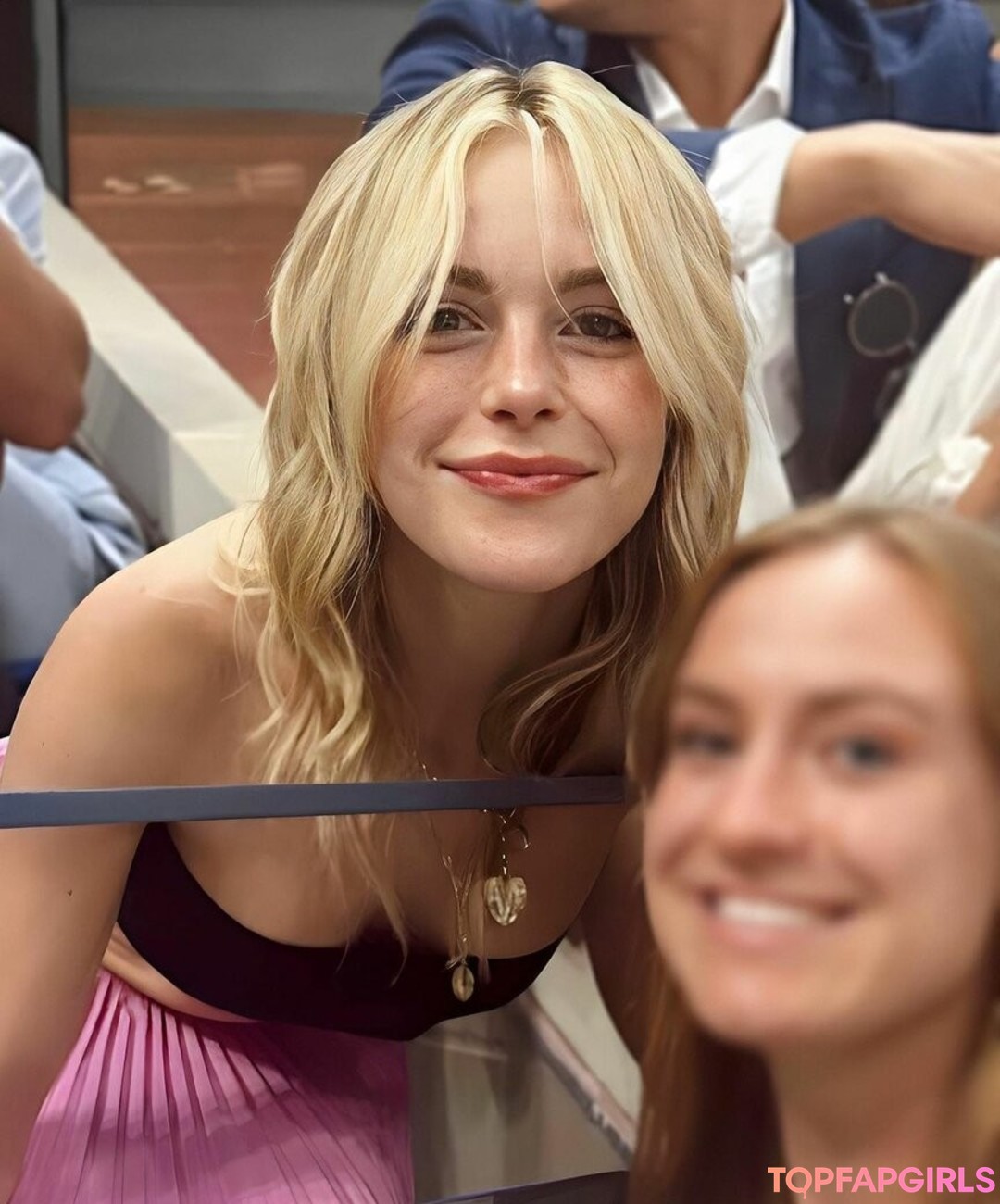 Foto di nudo di fuga di OnlyFans di Kiernan Shipka #1618 Foto di nudo di fuga di OnlyFans di Kiernan Shipka #1618