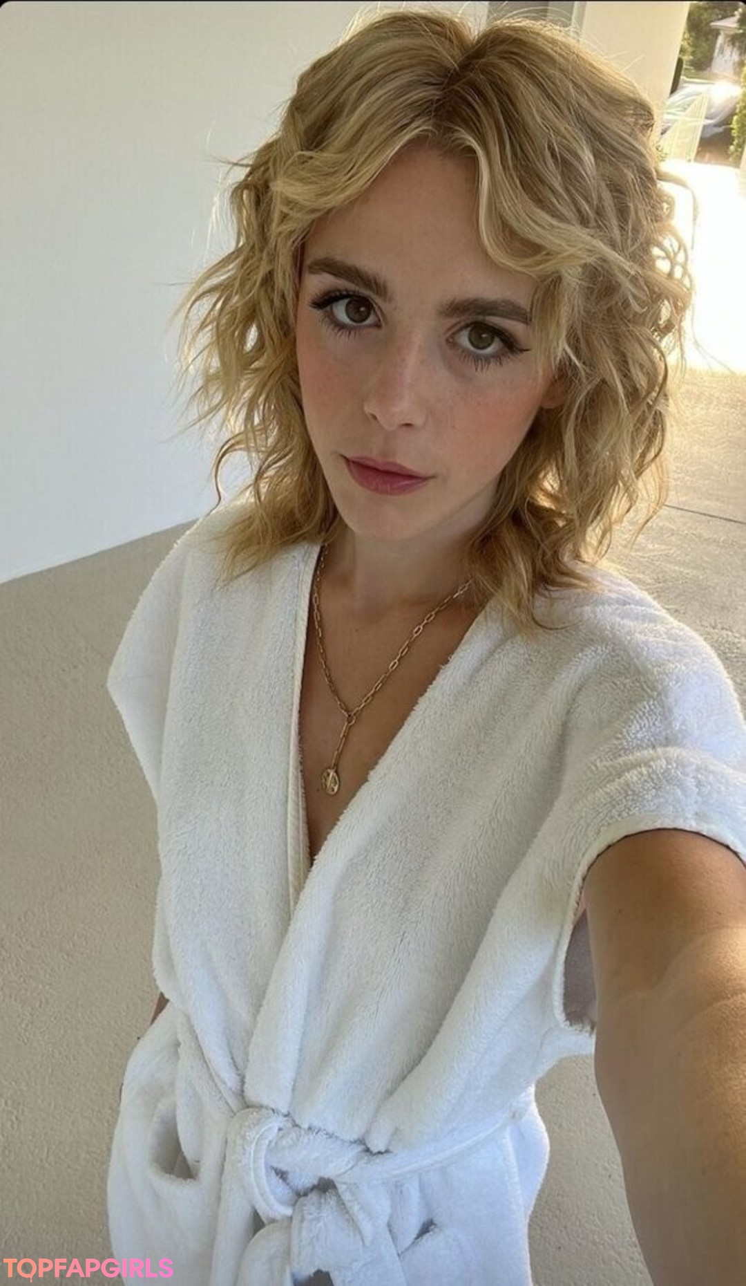 Foto di nudo di fuga di OnlyFans di Kiernan Shipka #198 Foto di nudo di fuga di OnlyFans di Kiernan Shipka #198