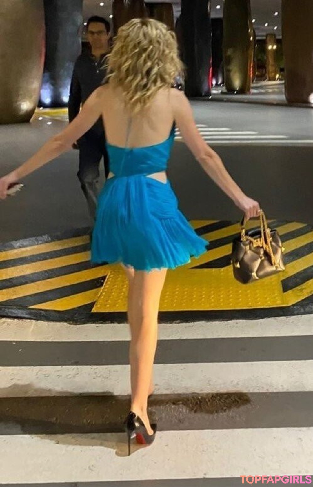 Foto di nudo di fuga di OnlyFans di Kiernan Shipka #199 Foto di nudo di fuga di OnlyFans di Kiernan Shipka #199