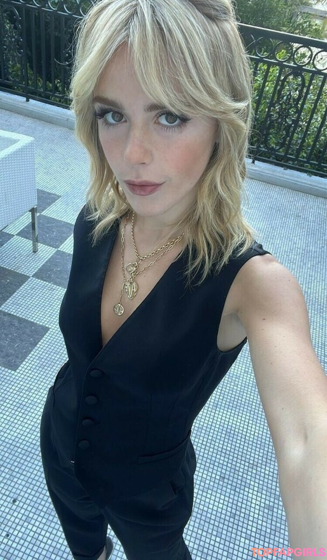 Foto di nudo di fuga di OnlyFans di Kiernan Shipka #567 Foto di nudo di fuga di OnlyFans di Kiernan Shipka #567