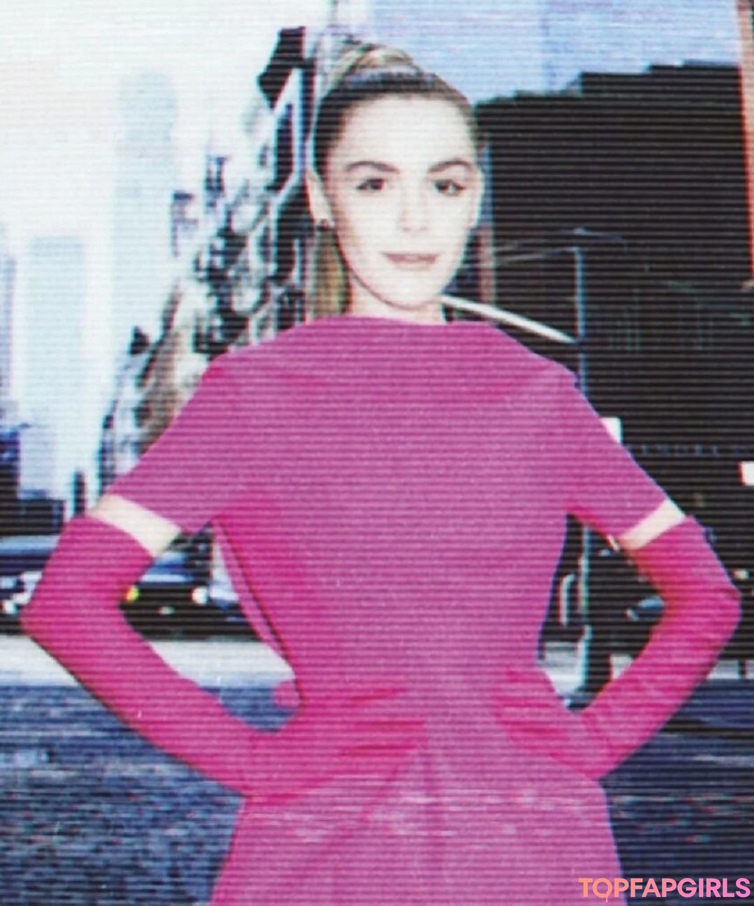 Foto di nudo di fuga di OnlyFans di Kiernan Shipka #679 Foto di nudo di fuga di OnlyFans di Kiernan Shipka #679