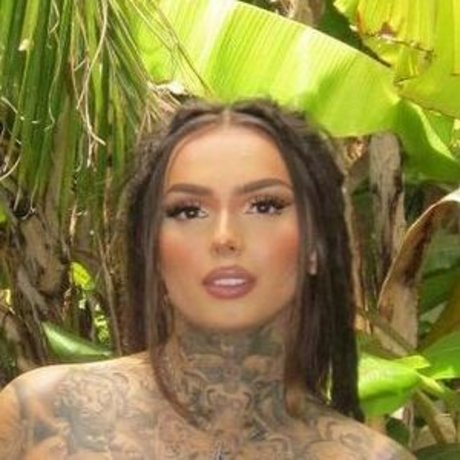 Foto di nudo di fuga di OnlyFans di Zhavia