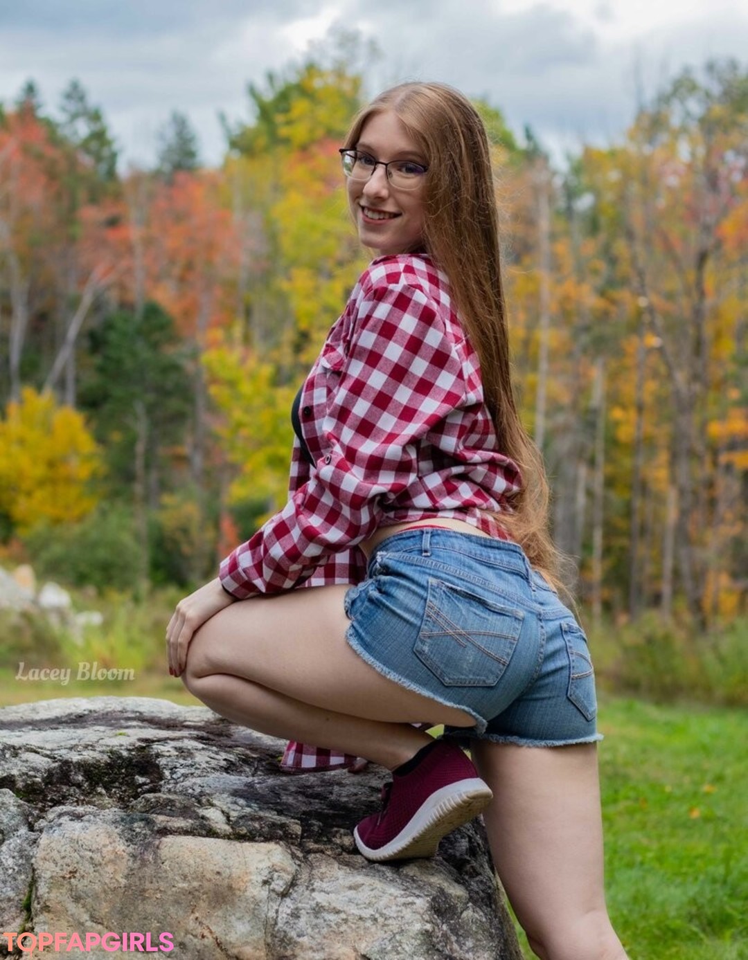 Foto di nudo di fuga di OnlyFans di Lacey Bloom #20 Foto di nudo di fuga di OnlyFans di Lacey Bloom #20