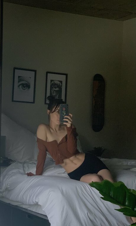 Foto di nudo di fuga di OnlyFans di Lillyyluna