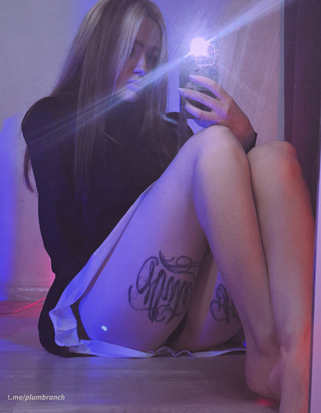 Foto di nudo di fuga di OnlyFans di Vikiblade
