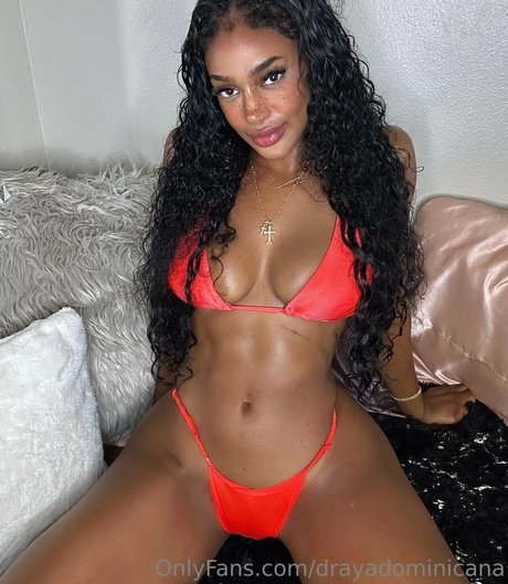 Foto di nudo di fuga di OnlyFans di Drayadominicana