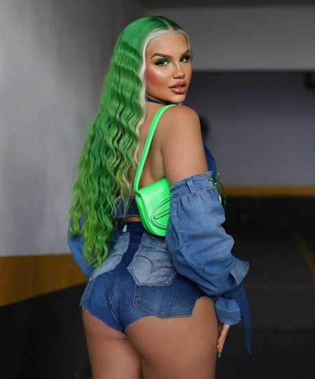 Vivi Wanderley