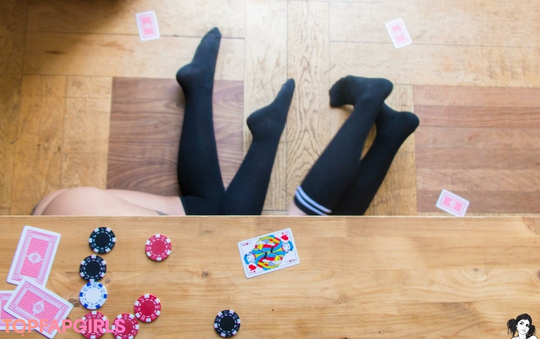 Foto di nudo di fuga di OnlyFans di Fishball Suicide #1021