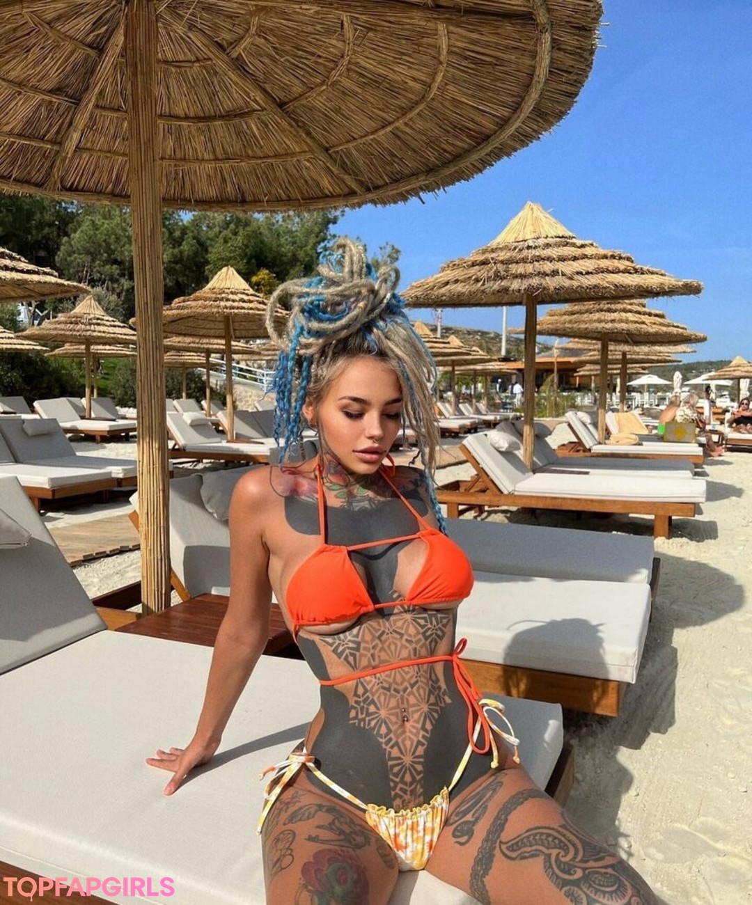 Foto di nudo di fuga di OnlyFans di Fishball Suicide #1176