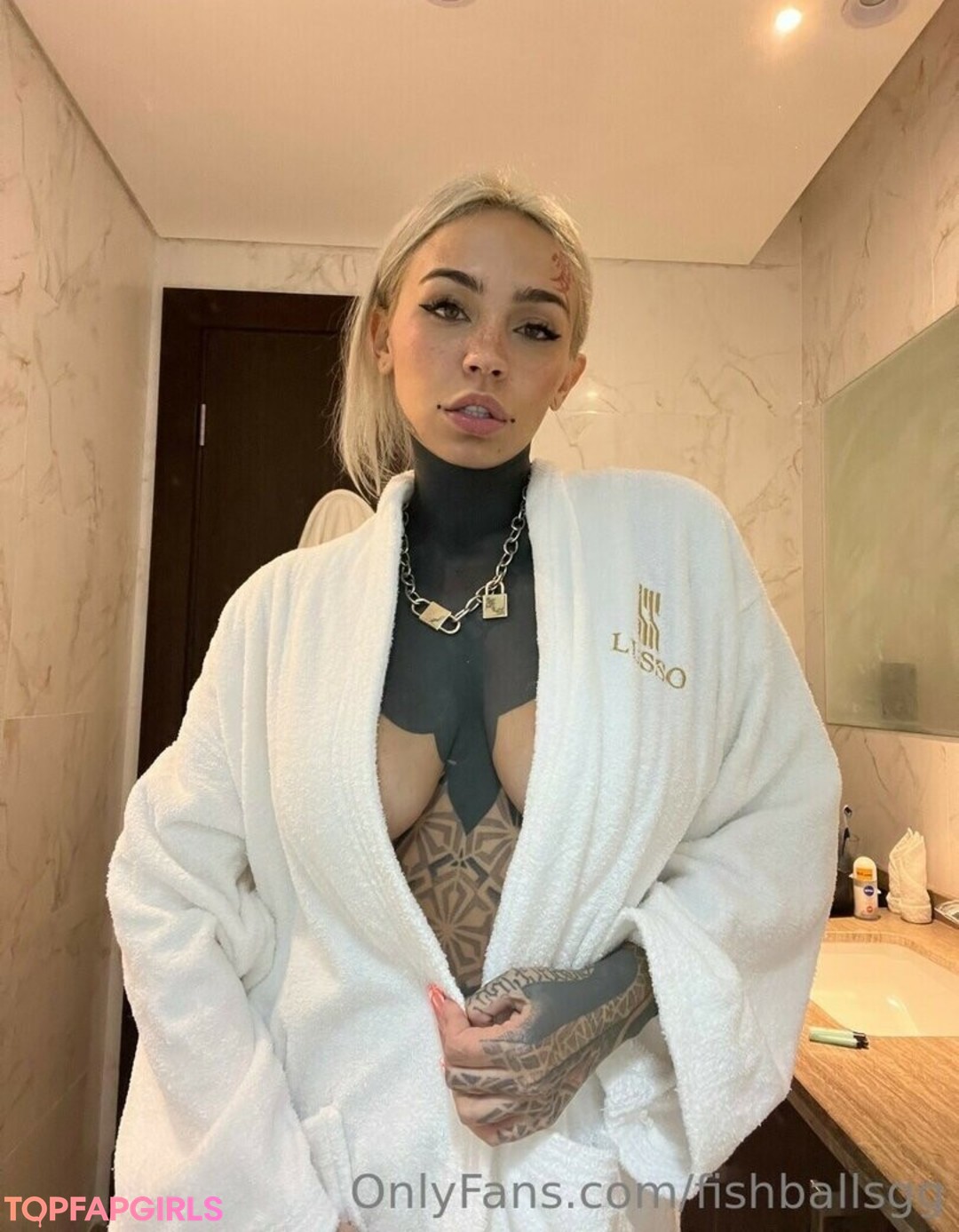 Foto di nudo di fuga di OnlyFans di Fishball Suicide #1656