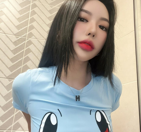 Foto di nudo di fuga di OnlyFans di Hrvn