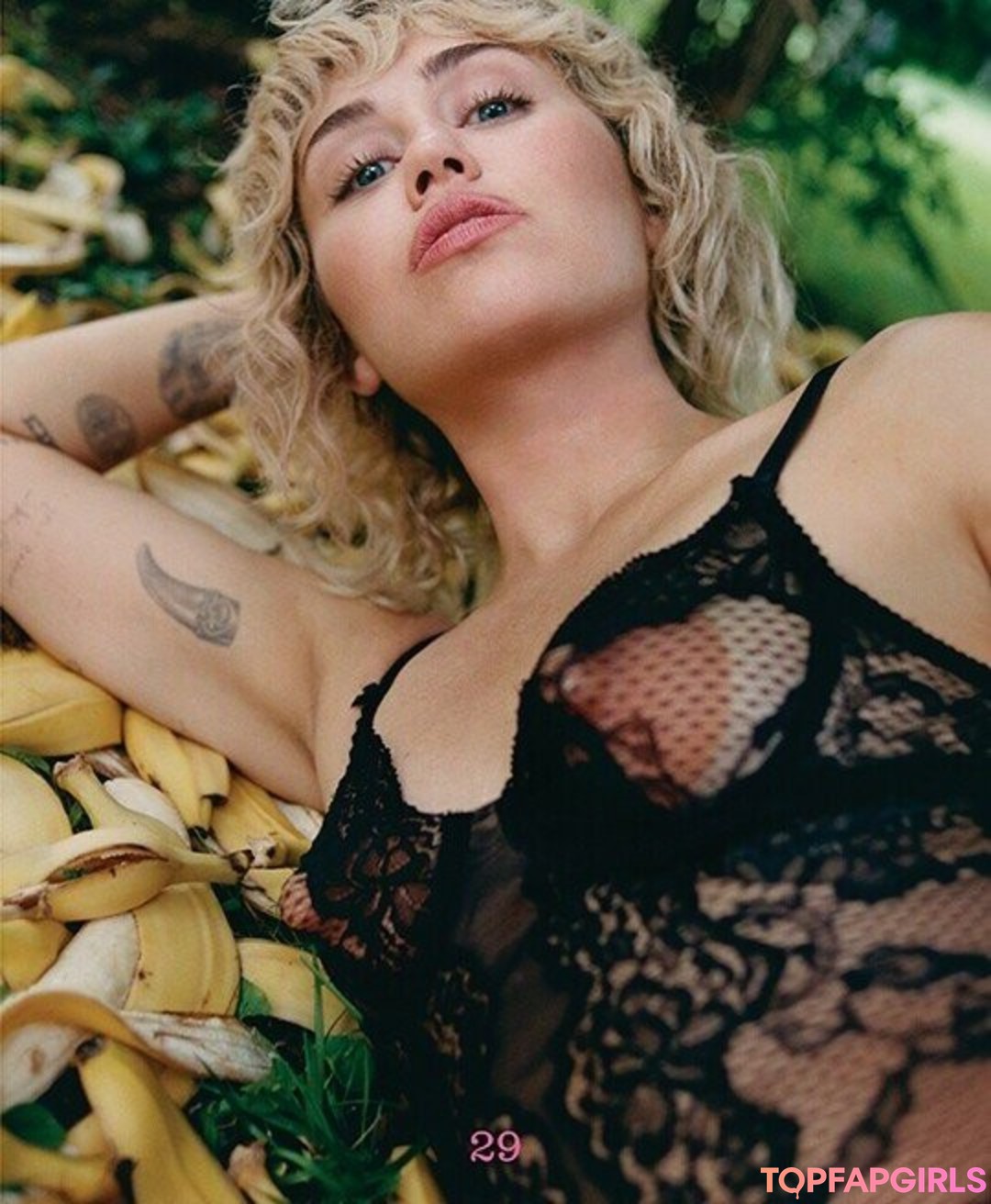Foto di nudo di fuga di OnlyFans di Miley Cyrus #1074