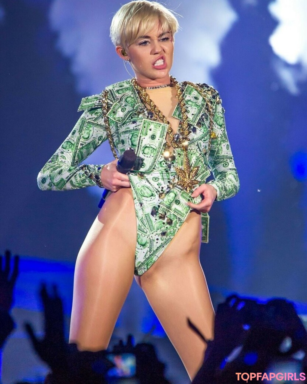 Foto di nudo di fuga di OnlyFans di Miley Cyrus #1123