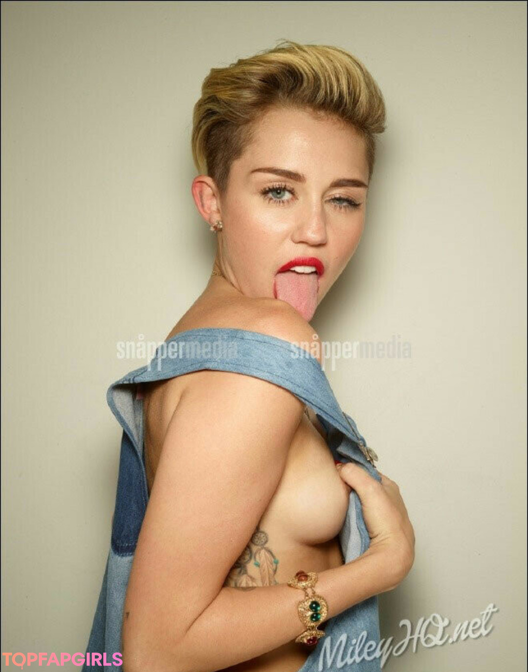 Foto di nudo di fuga di OnlyFans di Miley Cyrus #1299