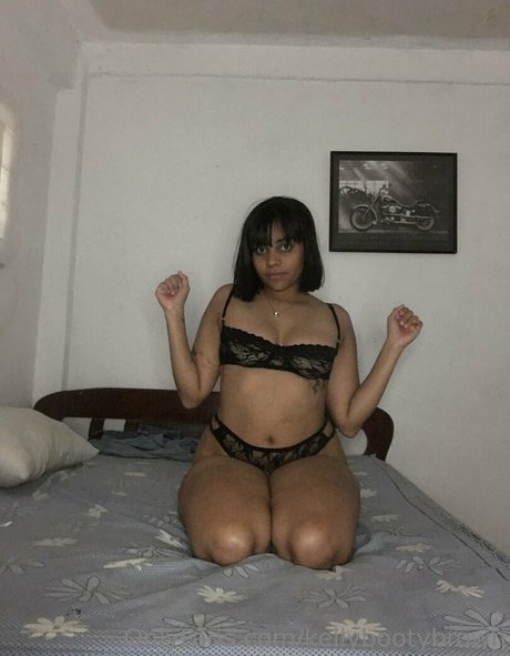 Foto di nudo di fuga di OnlyFans di Kellybootybrown