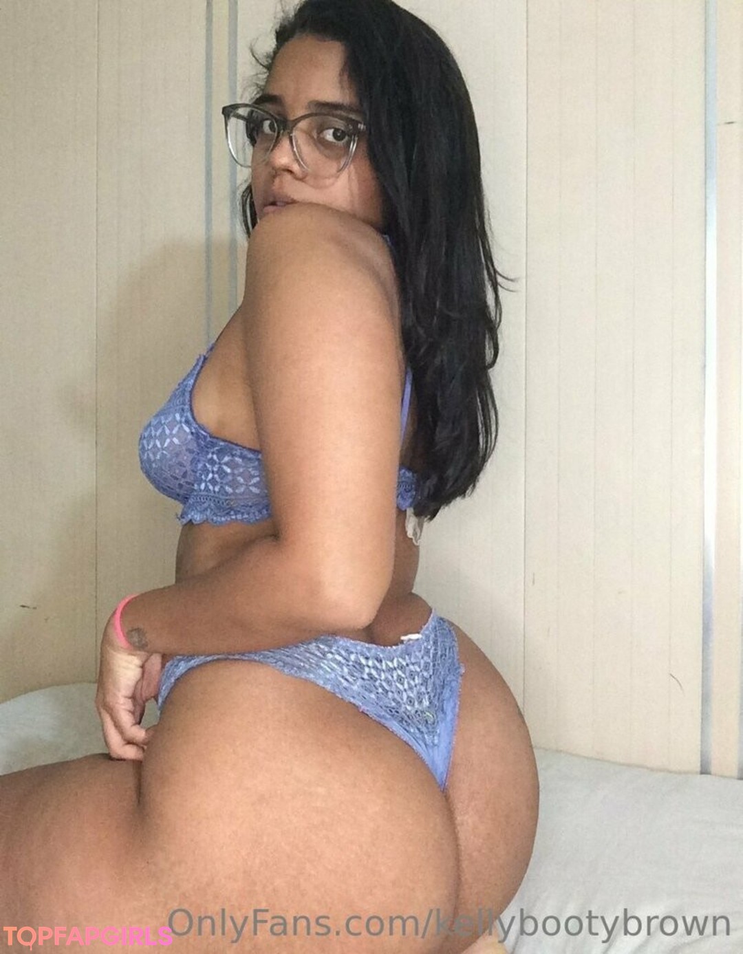 Foto di nudo di fuga di OnlyFans di Kellybootybrown #2 Foto di nudo di fuga di OnlyFans di Kellybootybrown #2