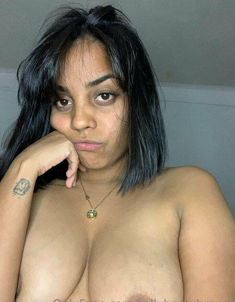 Foto di nudo di fuga di OnlyFans di Kellybootybrown