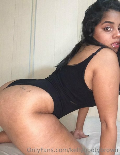 Foto di nudo di fuga di OnlyFans di Kellybootybrown