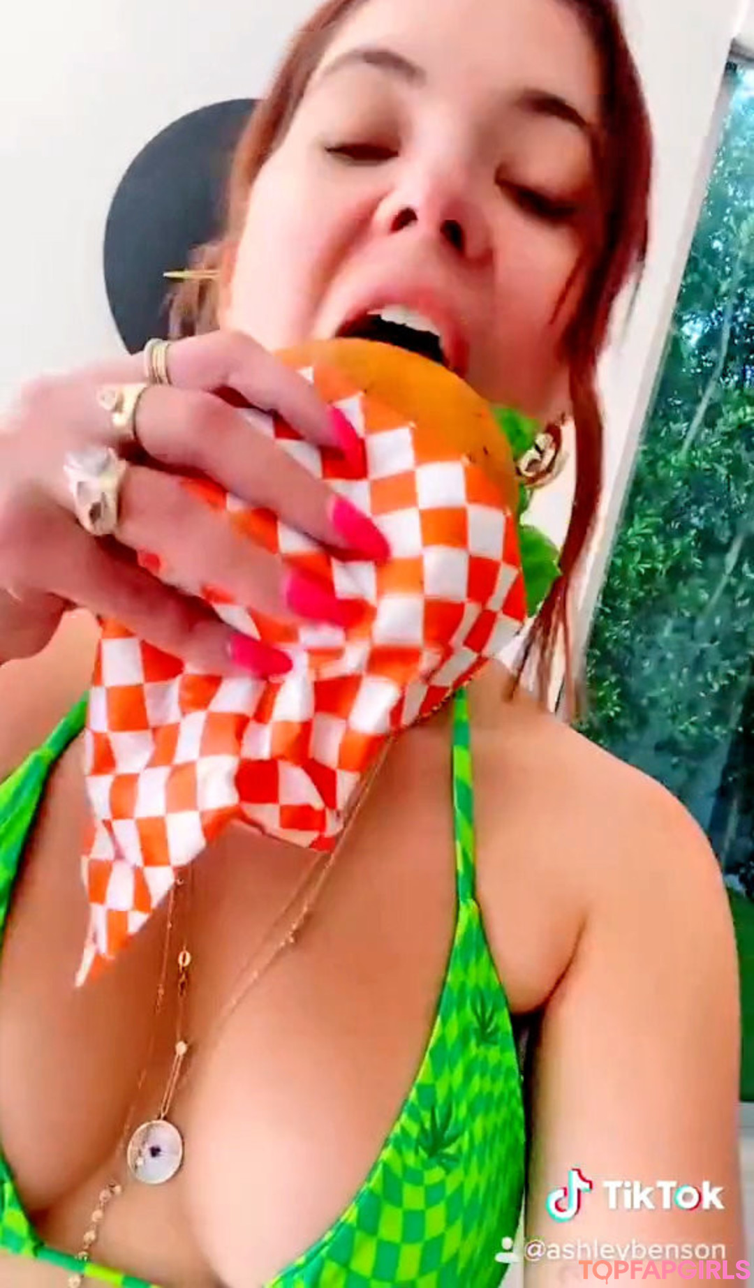 Foto di nudo di fuga di OnlyFans di Ashley Benson #71 Foto di nudo di fuga di OnlyFans di Ashley Benson #71