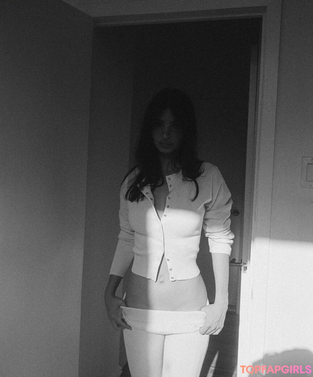 Foto di nudo di fuga di OnlyFans di Emily Ratajkowski #1202
