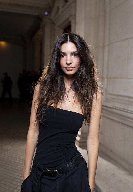 Emily Ratajkowski