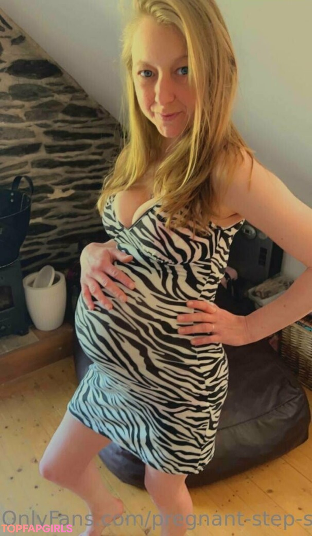 Foto di nudo di fuga di OnlyFans di Pregnantstepsister #186 Foto di nudo di fuga di OnlyFans di Pregnantstepsister #186
