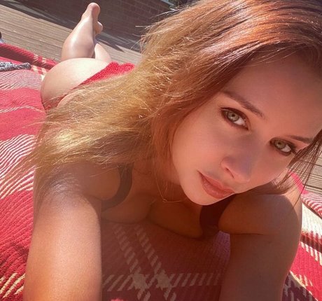 Una Healy