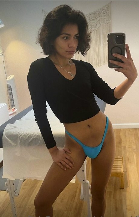 Foto di nudo di fuga di OnlyFans di Beautywithtrinity