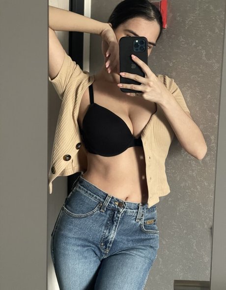Foto di nudo di fuga di OnlyFans di Camilla