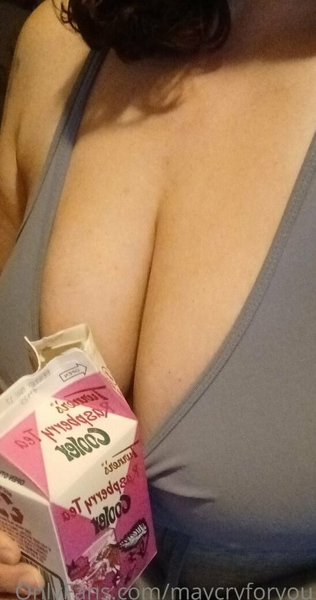 Foto di nudo di fuga di OnlyFans di Maycryforyou