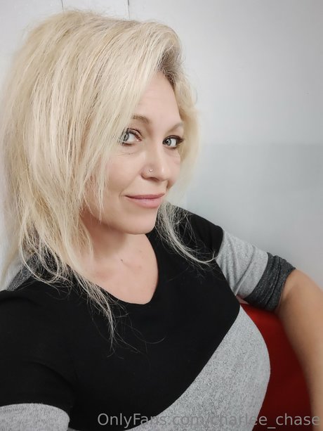 Foto di nudo di fuga di OnlyFans di Charlee Chase