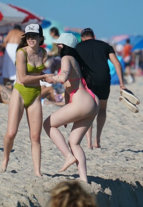 Foto di nudo di fuga di OnlyFans di Noah Cyrus