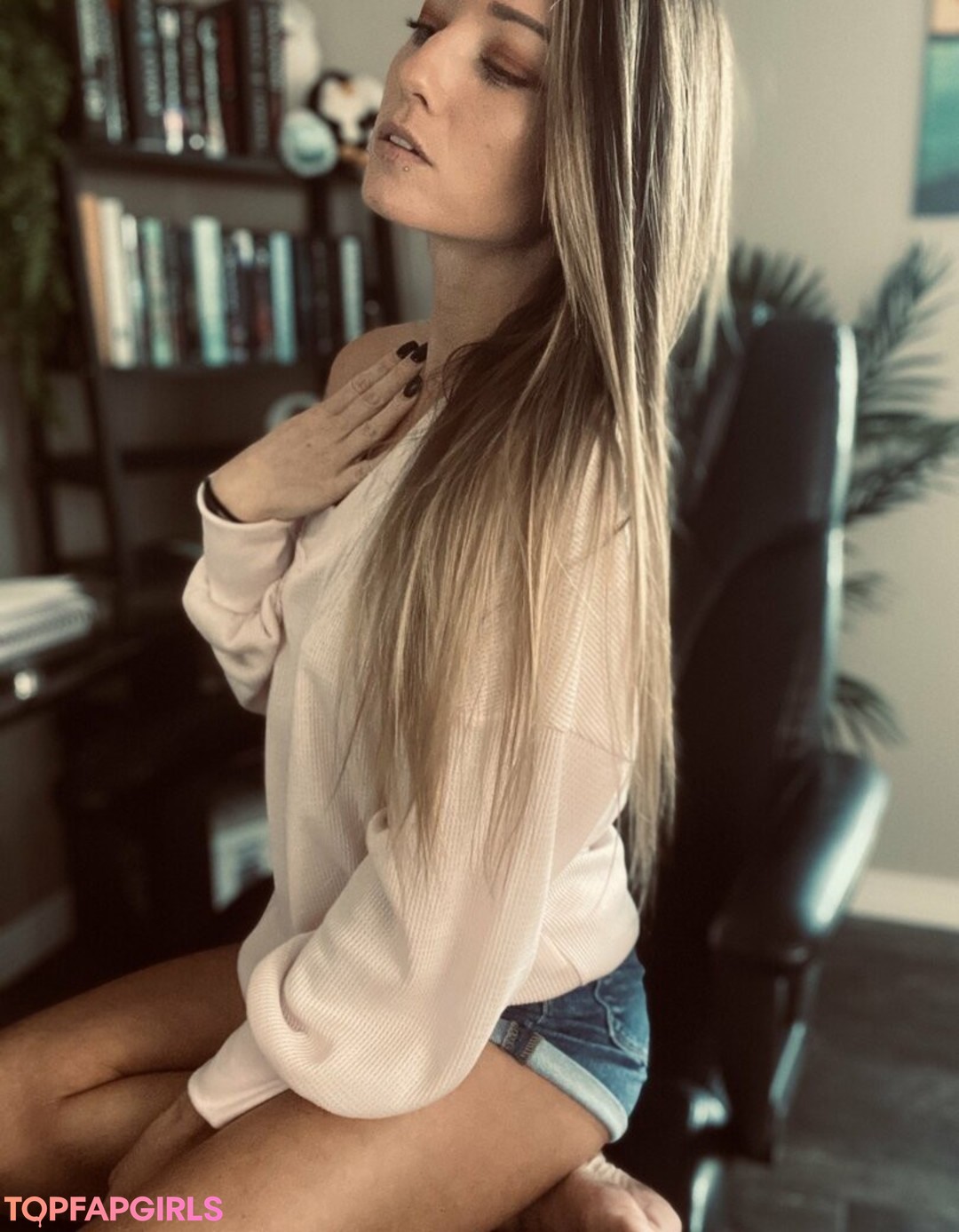 Foto di nudo di fuga di OnlyFans di Ashlynxdiamond #206 Foto di nudo di fuga di OnlyFans di Ashlynxdiamond #206