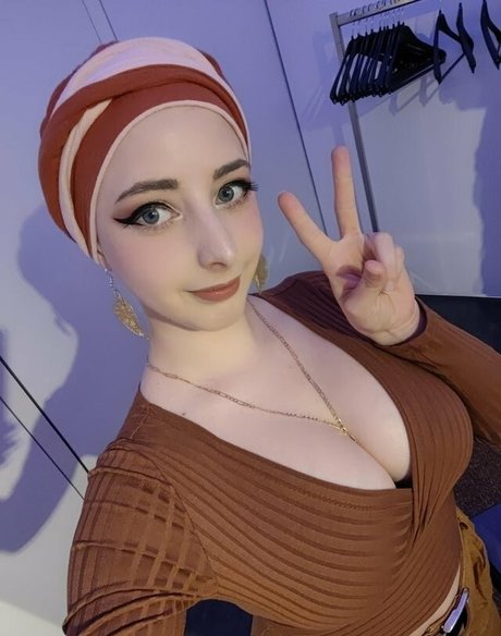 Foto di nudo di fuga di OnlyFans di Mikomi Hokina