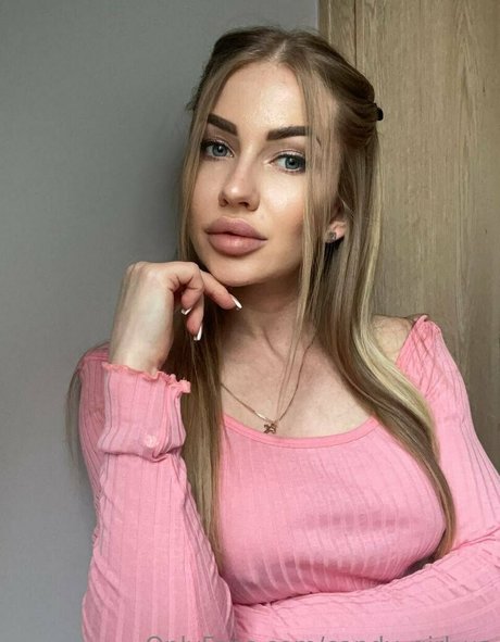 Foto di nudo di fuga di OnlyFans di Candygirlua