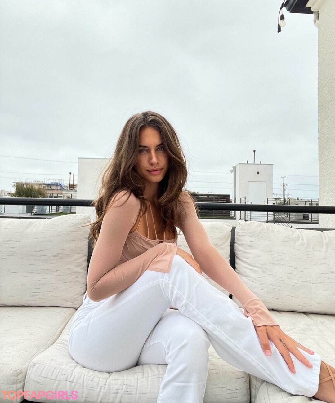 Foto di nudo di fuga di OnlyFans di Brit Manuela #1400