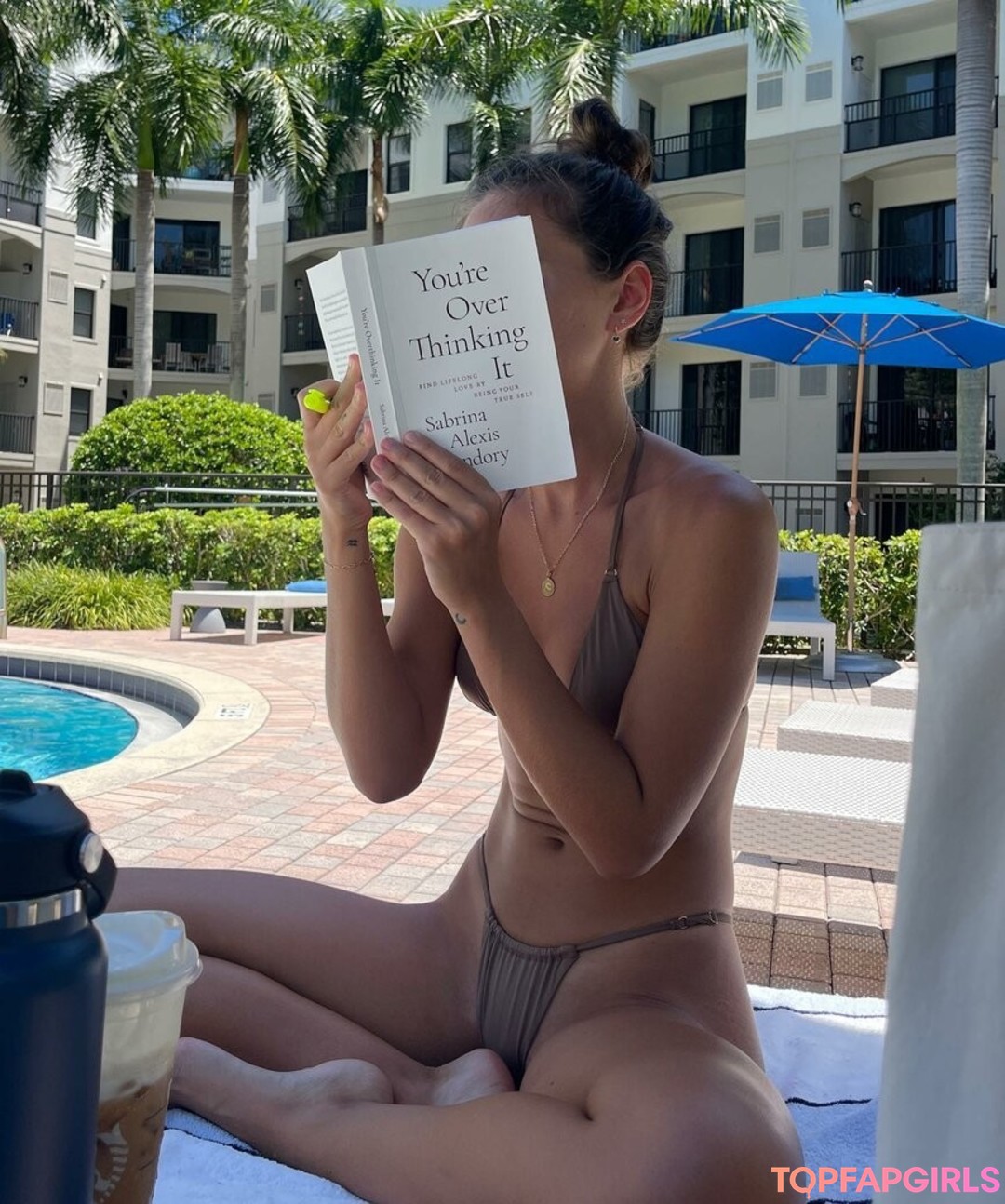 Foto di nudo di fuga di OnlyFans di Brit Manuela #1632