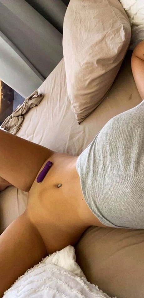 Foto di nudo di fuga di OnlyFans di Saffronrk