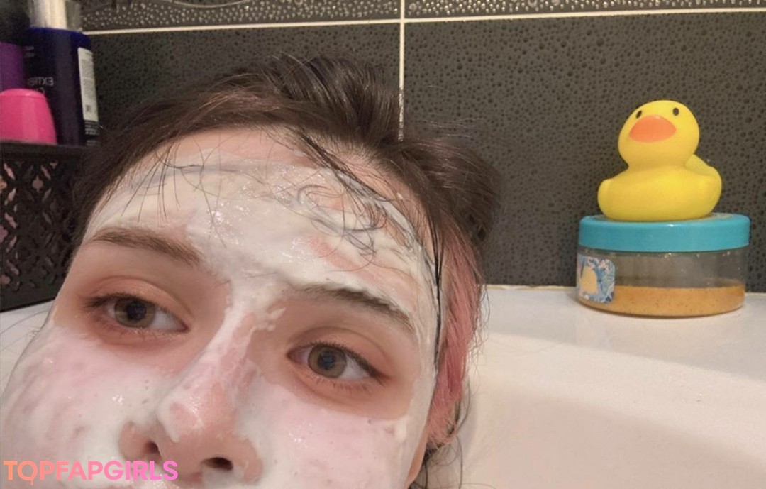 Foto di nudo di fuga di OnlyFans di Frauleinmilk #275 Foto di nudo di fuga di OnlyFans di Frauleinmilk #275