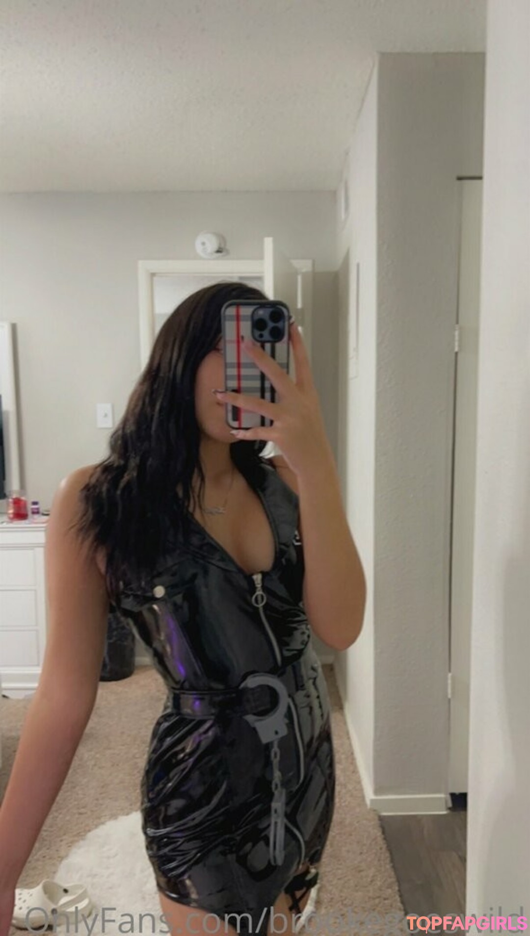 Foto di nudo di fuga di OnlyFans di Brookegoeswild #132 Foto di nudo di fuga di OnlyFans di Brookegoeswild #132