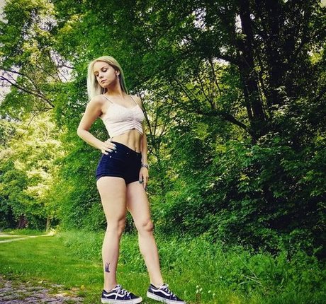 Foto di nudo di fuga di OnlyFans di Veszprem Megye